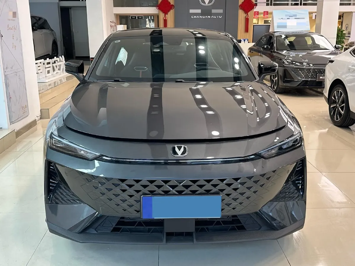 2024 ChangAn UNI-V 1.5T 188HP L4 7DCT,autocango,china used car exporter,china ev exporter,chinese used car exporter,chinese used ev exporter