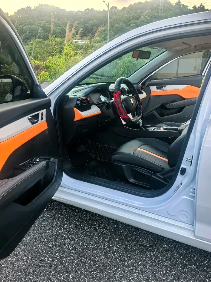 2023 DongFeng Aeolus YiXuan 1.5L 125HP L4 6DCT,autocango,china used car exporter,china ev exporter,chinese used car exporter,chinese used ev exporter