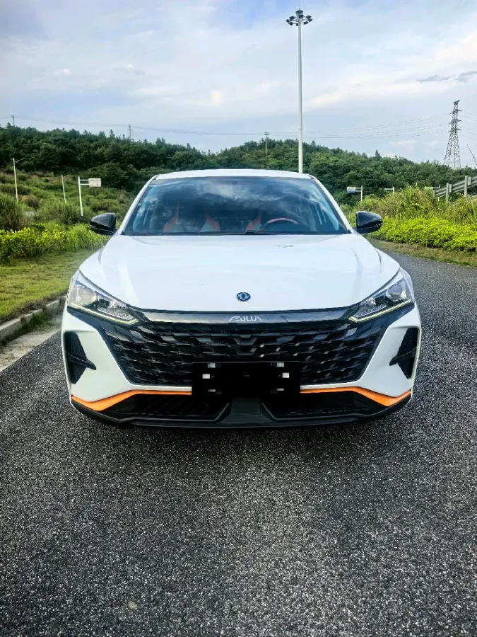 2023 DongFeng Aeolus YiXuan 1.5L 125HP L4 6DCT,autocango,china used car exporter,china ev exporter,chinese used car exporter,chinese used ev exporter