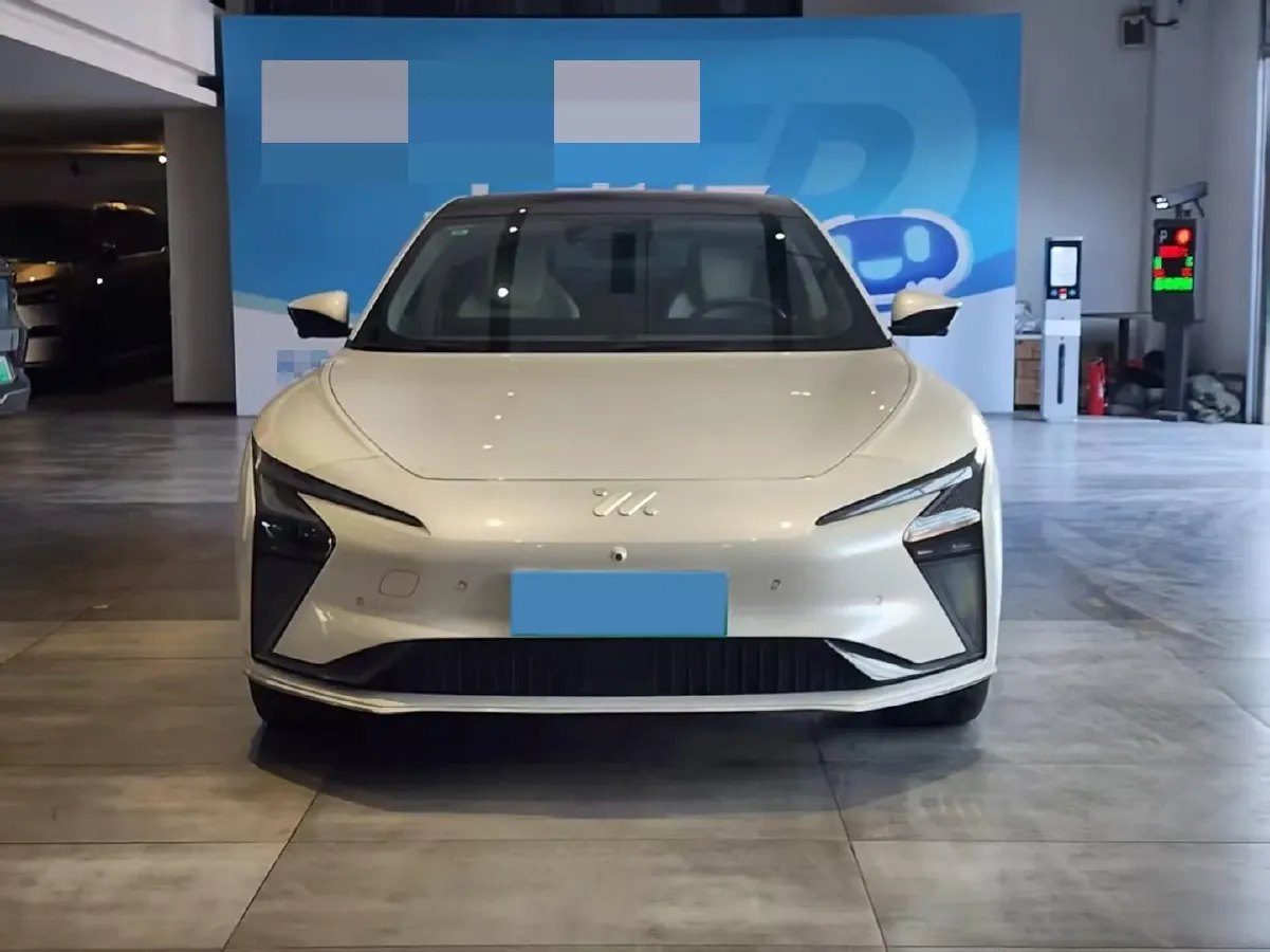 2022 IM L7 BEV 90KWH,autocango,china used car exporter,china ev exporter,chinese used car exporter,chinese used ev exporter