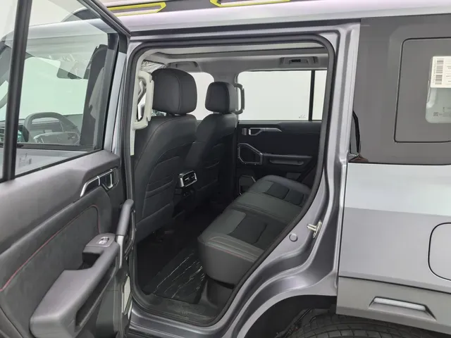 2023 Jetour Traveller 1.5T 184HP L4 7DCT,autocango,china used car exporter,china ev exporter,chinese used car exporter,chinese used ev exporter