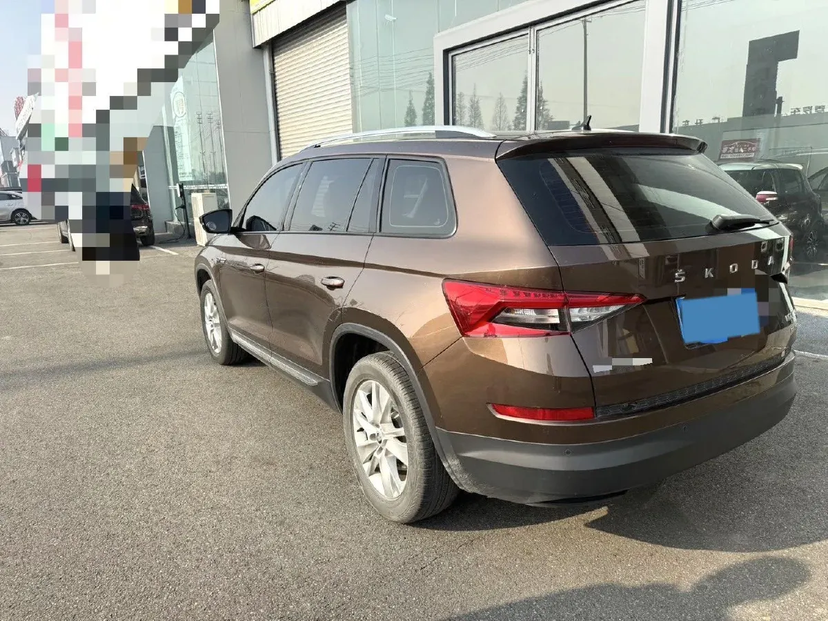 2019 Buick EnvisionPlus 1.5T 169HP L4 7DCT,autocango,china used car exporter,china ev exporter,chinese used car exporter,chinese used ev exporter