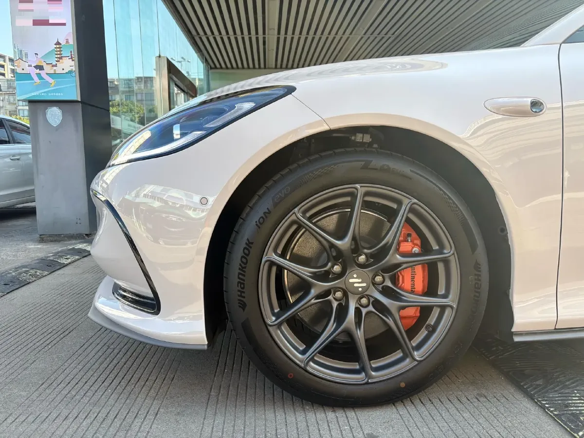 2024 IM L6 BEV 75KWH,autocango,china used car exporter,china ev exporter,chinese used car exporter,chinese used ev exporter