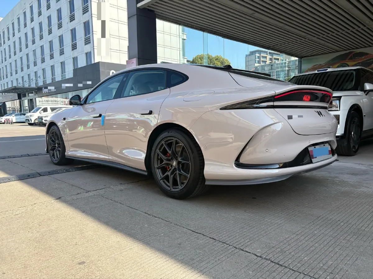 2024 IM L6 BEV 75KWH,autocango,china used car exporter,china ev exporter,chinese used car exporter,chinese used ev exporter