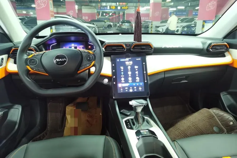 2023 DongFeng Aeolus YiXuan 1.5L 125HP L4 6DCT,autocango,china used car exporter,china ev exporter,chinese used car exporter,chinese used ev exporter