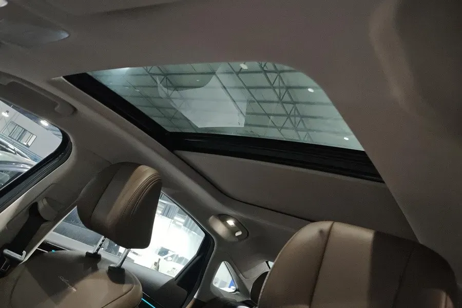 2023 Chery Arrizo 8 2.0T 254HP L4 7DCT,autocango,china used car exporter,china ev exporter,chinese used car exporter,chinese used ev exporter