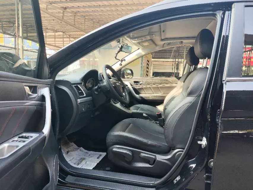 2019 Haval M6 1.5T 150HP L4 7DCT,autocango,china used car exporter,china ev exporter,chinese used car exporter,chinese used ev exporter