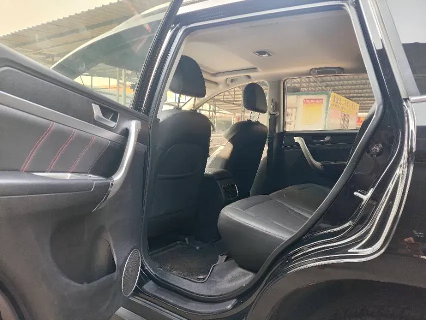 2019 Haval M6 1.5T 150HP L4 7DCT,autocango,china used car exporter,china ev exporter,chinese used car exporter,chinese used ev exporter