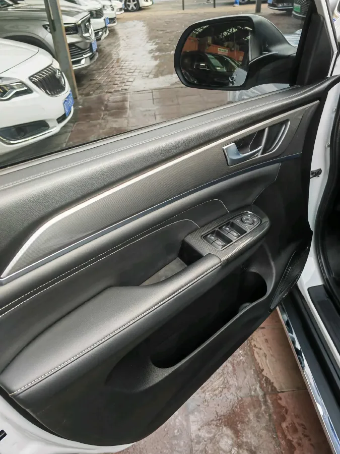 2022 Haval H6 1.5T 184HP L4 7DCT,autocango,china used car exporter,china ev exporter,chinese used car exporter,chinese used ev exporter