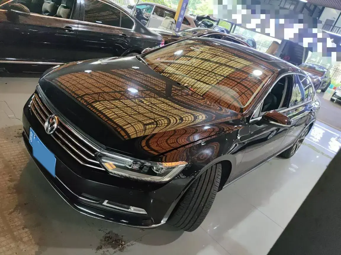 2018 Volkswagen Magotan 2.0T 220HP L4 7DCT