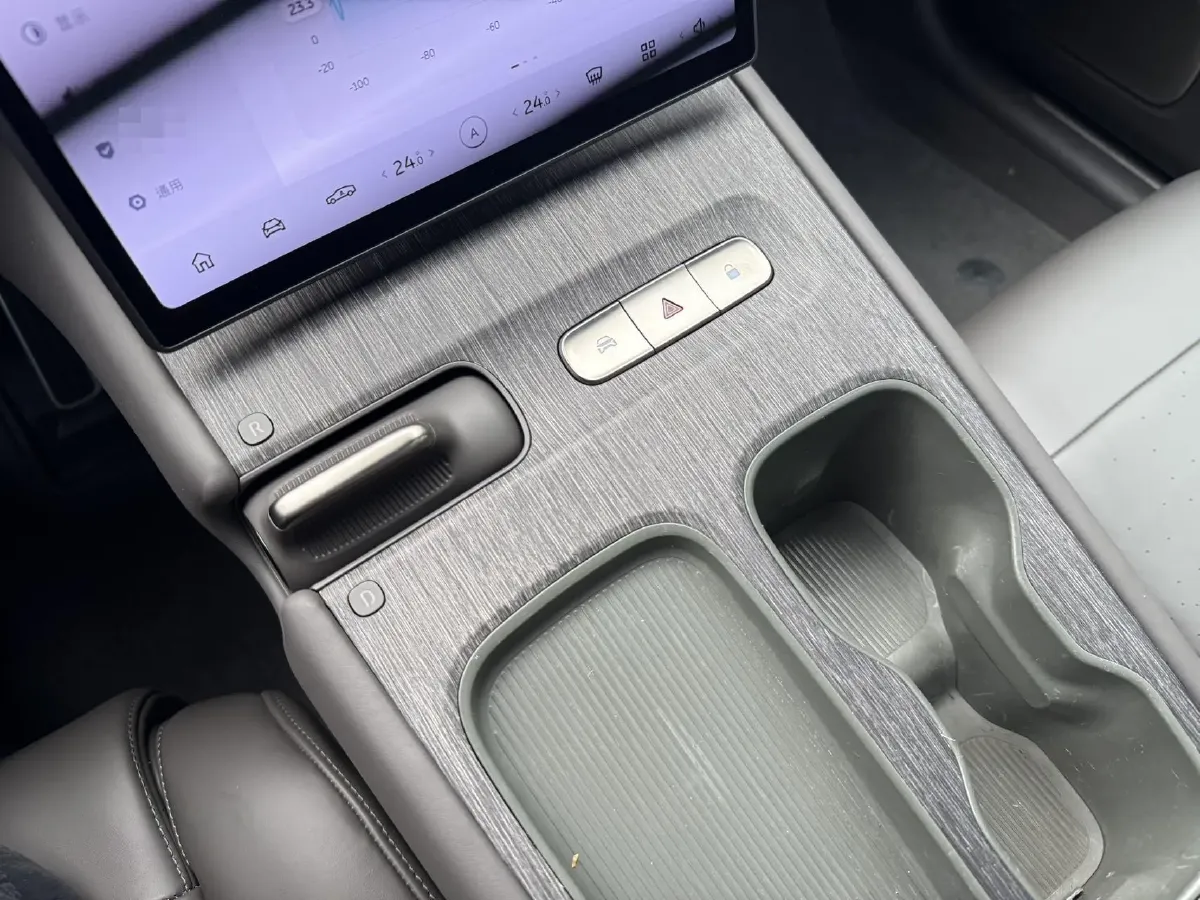 2021 Volkswagen ID.6 Crozz BEV 84.8KWH,autocango,china used car exporter,china ev exporter,chinese used car exporter,chinese used ev exporter