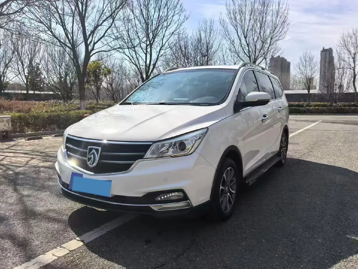 2017 BaoJun 730 1.5T 150HP L4 6MT