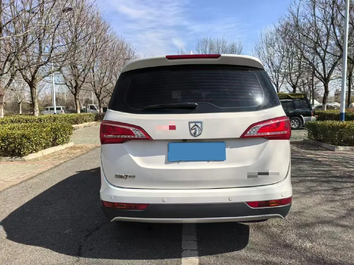 2017 BaoJun 730 1.5T 150HP L4 6MT,autocango,china used car exporter,china ev exporter,chinese used car exporter,chinese used ev exporter