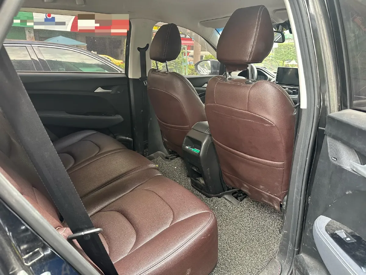 2018 BaoJun 530 1.5T 150HP L4 6MT,autocango,china used car exporter,china ev exporter,chinese used car exporter,chinese used ev exporter