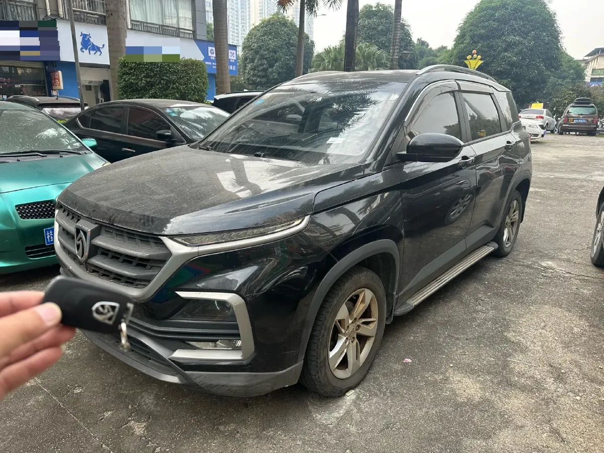2018 BaoJun 530 1.5T 150HP L4 6MT,autocango,china used car exporter,china ev exporter,chinese used car exporter,chinese used ev exporter