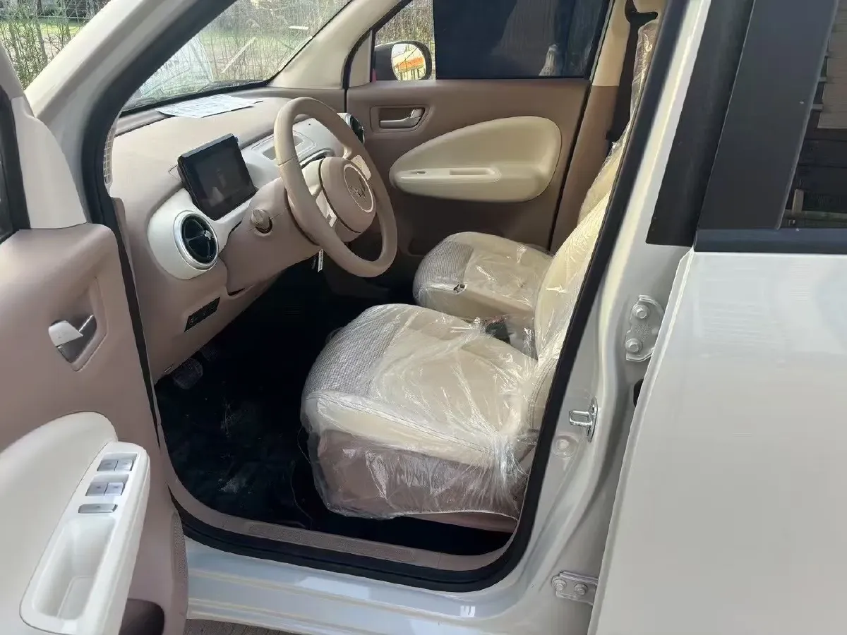 2023 BaoJun KiWi EV BEV 31.9KWH,autocango,china used car exporter,china ev exporter,chinese used car exporter,chinese used ev exporter