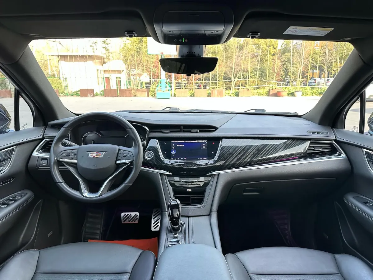 2022 Cadillac XT6 2.0T 237HP L4 9AT,autocango,china used car exporter,china ev exporter,chinese used car exporter,chinese used ev exporter