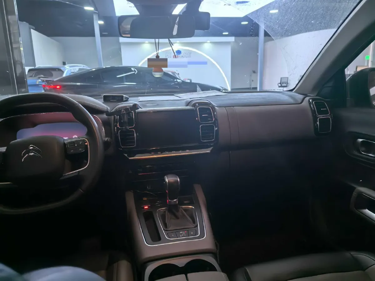 2020 Citroen C5 Aircross 1.6T 170HP L4 6AT,autocango,china used car exporter,china ev exporter,chinese used car exporter,chinese used ev exporter