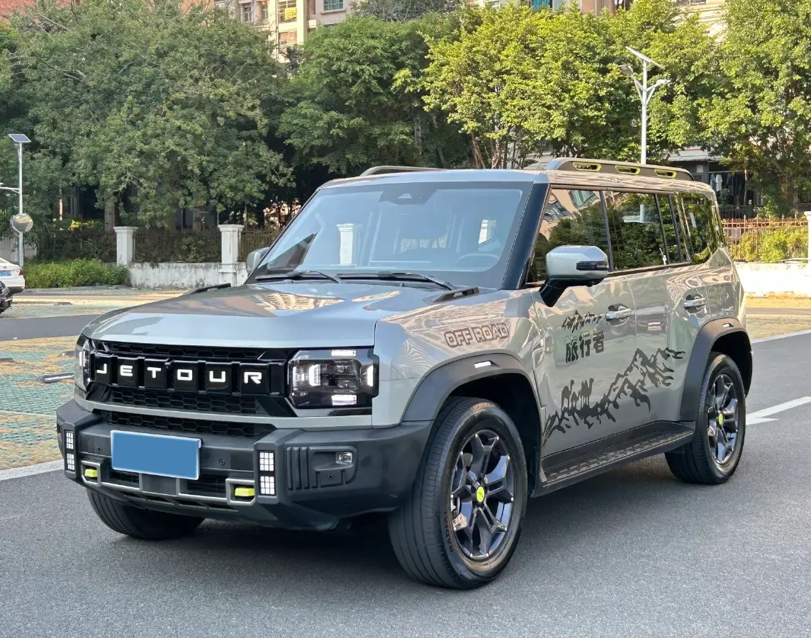 2023 Jetour Traveller 2.0T 254HP L4 7DCT