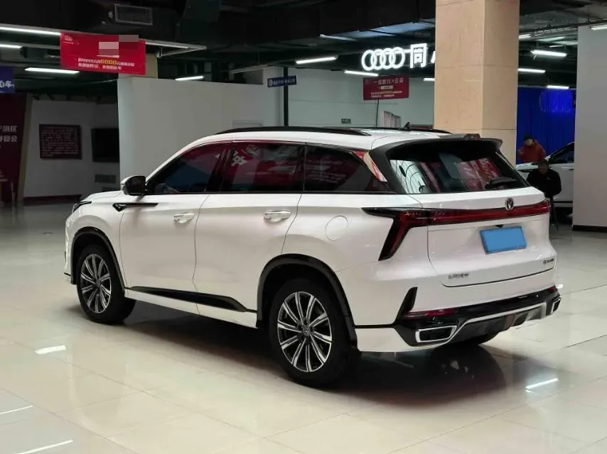 2023 ChangAn CS75 Plus 1.5T 188HP L4 8AT,autocango,china used car exporter,china ev exporter,chinese used car exporter,chinese used ev exporter
