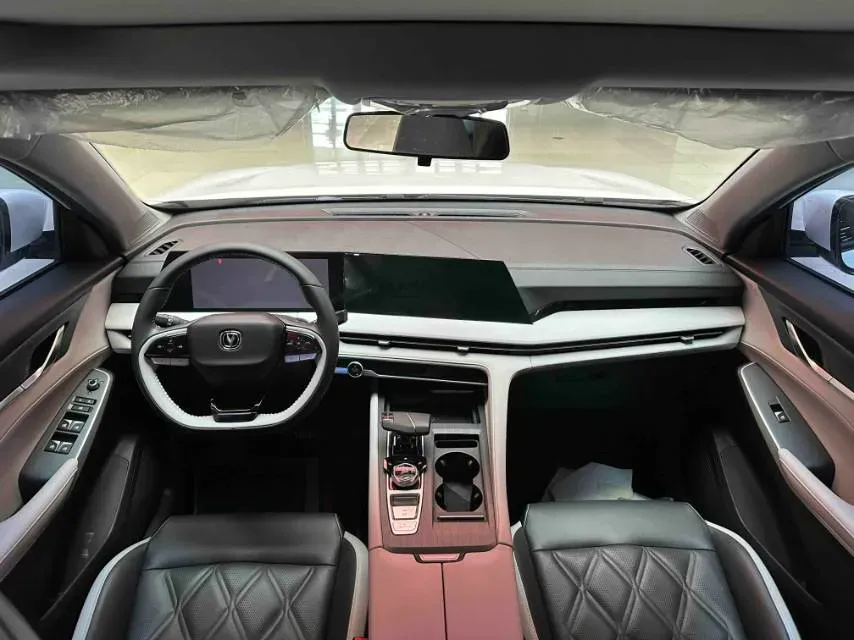 2023 ChangAn CS75 Plus 1.5T 188HP L4 8AT,autocango,china used car exporter,china ev exporter,chinese used car exporter,chinese used ev exporter