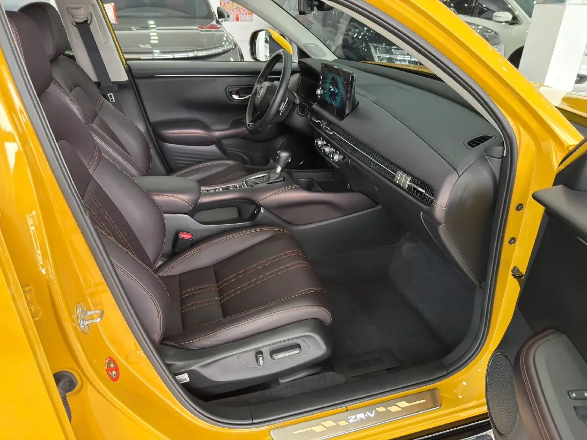 2022 Honda ZR-V 1.5T 182HP L4 CVT,autocango,china used car exporter,china ev exporter,chinese used car exporter,chinese used ev exporter