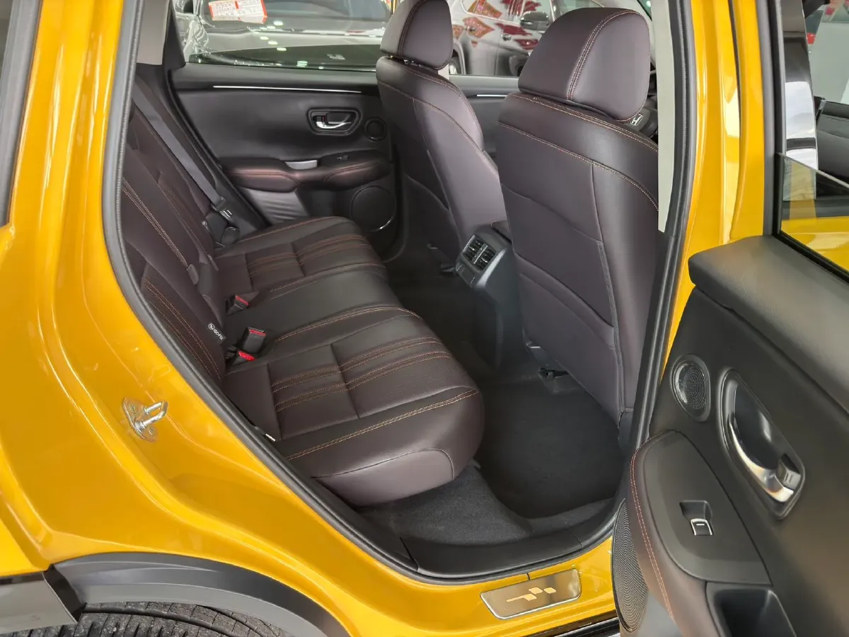 2022 Honda ZR-V 1.5T 182HP L4 CVT,autocango,china used car exporter,china ev exporter,chinese used car exporter,chinese used ev exporter