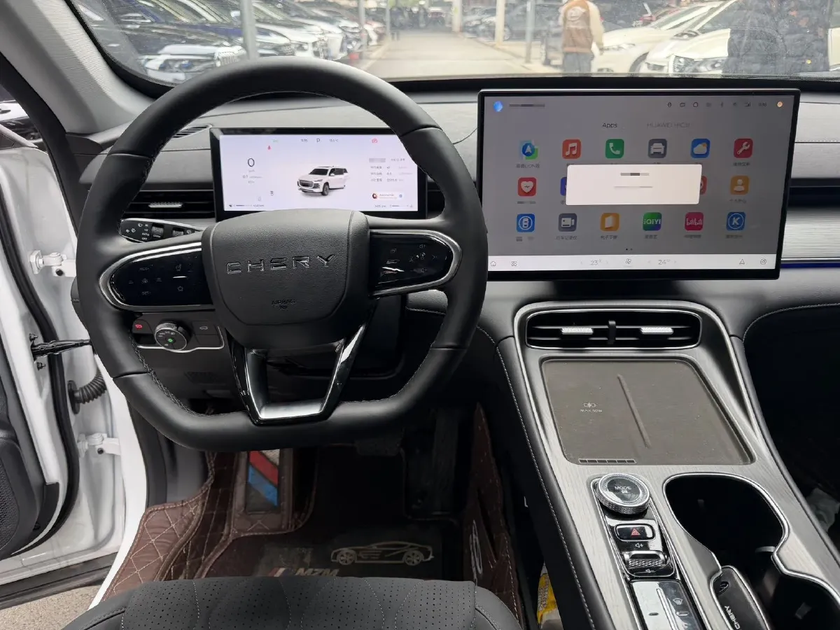 2025 Chery Tiggo 8 Plus 1.6T 197HP L4 7DCT,autocango,china used car exporter,china ev exporter,chinese used car exporter,chinese used ev exporter