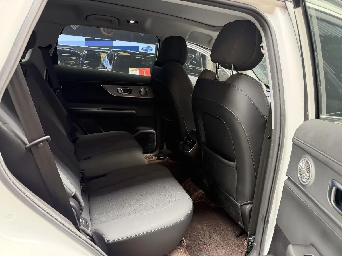 2025 Chery Tiggo 8 Plus 1.6T 197HP L4 7DCT,autocango,china used car exporter,china ev exporter,chinese used car exporter,chinese used ev exporter