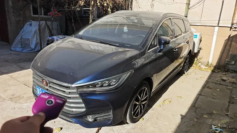 2018 BYD Song MAX 1.5T 154HP L4 6DCT 2018 BYD Song MAX 1.5T 154HP L4 6DCT