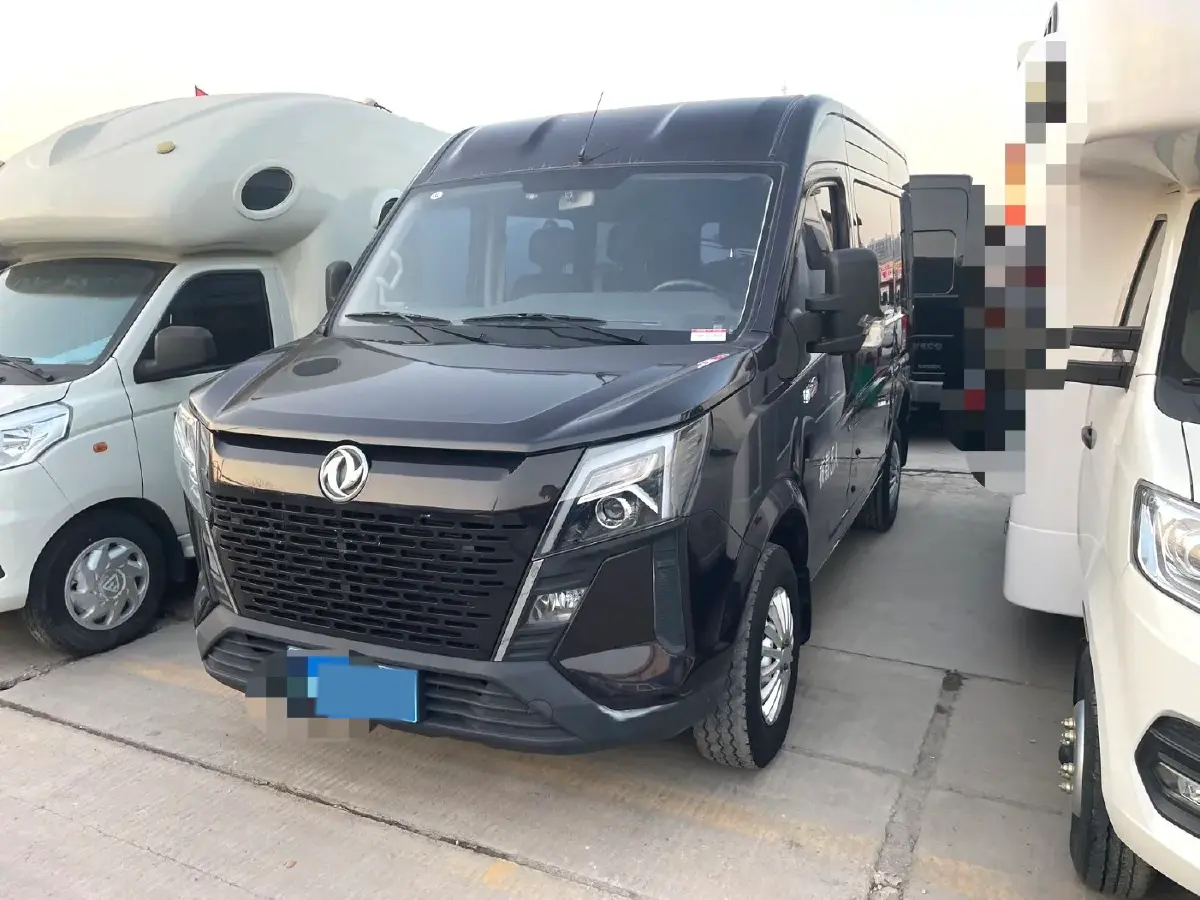 2023 MAXUS XinTu V80 2.0T 127HP L4 6MT