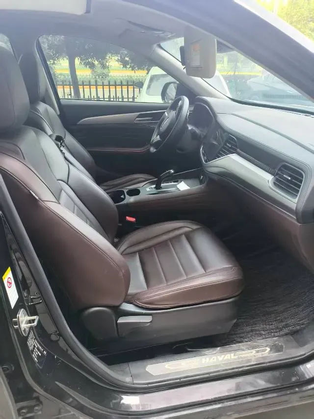 2020 Haval F7 2.0T 224HP L4 7DCT,autocango,china used car exporter,china ev exporter,chinese used car exporter,chinese used ev exporter