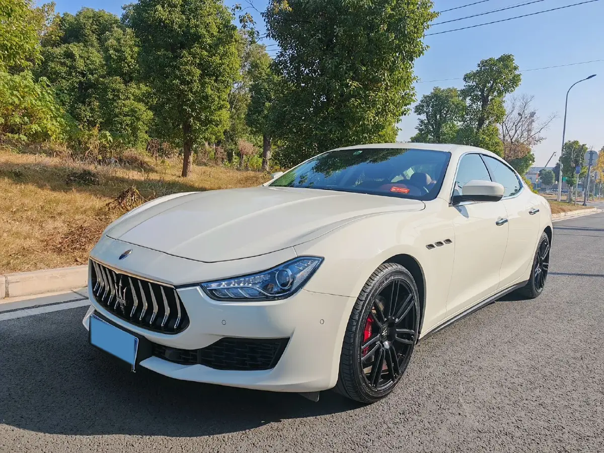 2019 Maserati Ghibli 3.0T 350HP V6 8AT