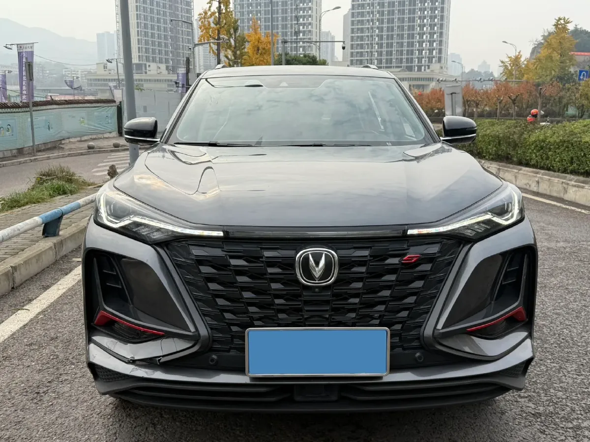 2022 ChangAn CS75 Plus 2.0T 233HP L4 8AT,autocango,china used car exporter,china ev exporter,chinese used car exporter,chinese used ev exporter