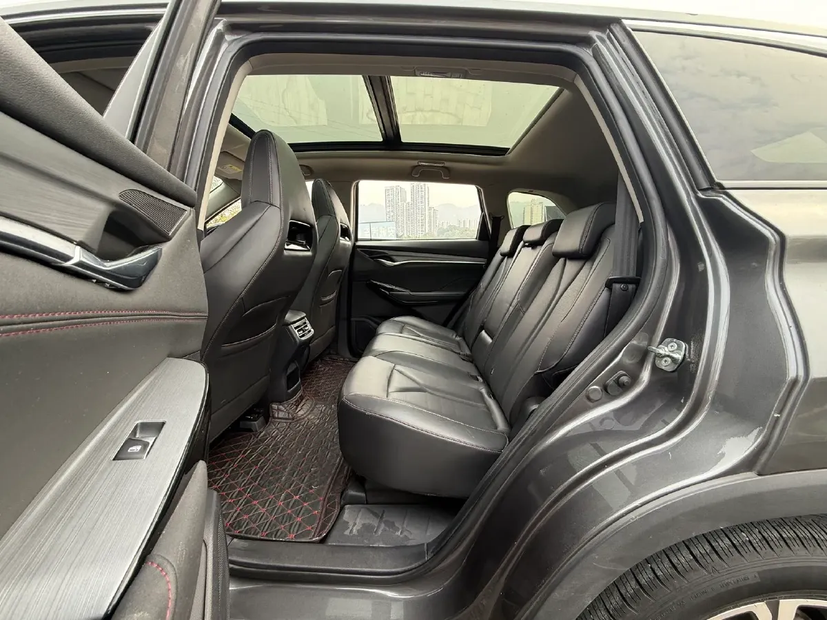 2022 ChangAn CS75 Plus 2.0T 233HP L4 8AT,autocango,china used car exporter,china ev exporter,chinese used car exporter,chinese used ev exporter