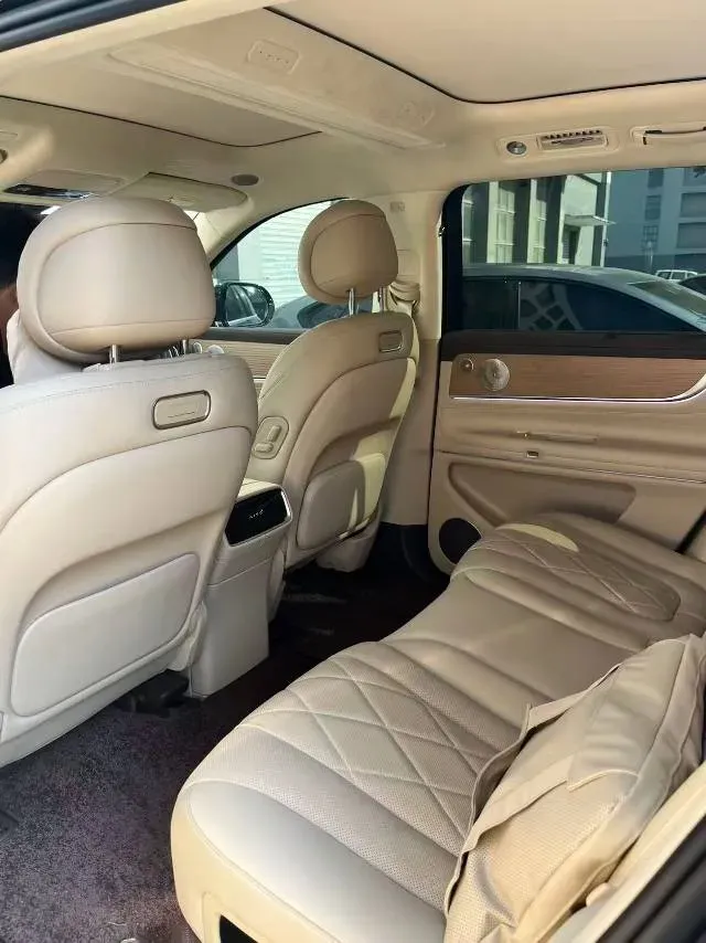 2024 AITO AITO M9 1.5T 152HP L4 REEV 42KWH,autocango,china used car exporter,china ev exporter,chinese used car exporter,chinese used ev exporter