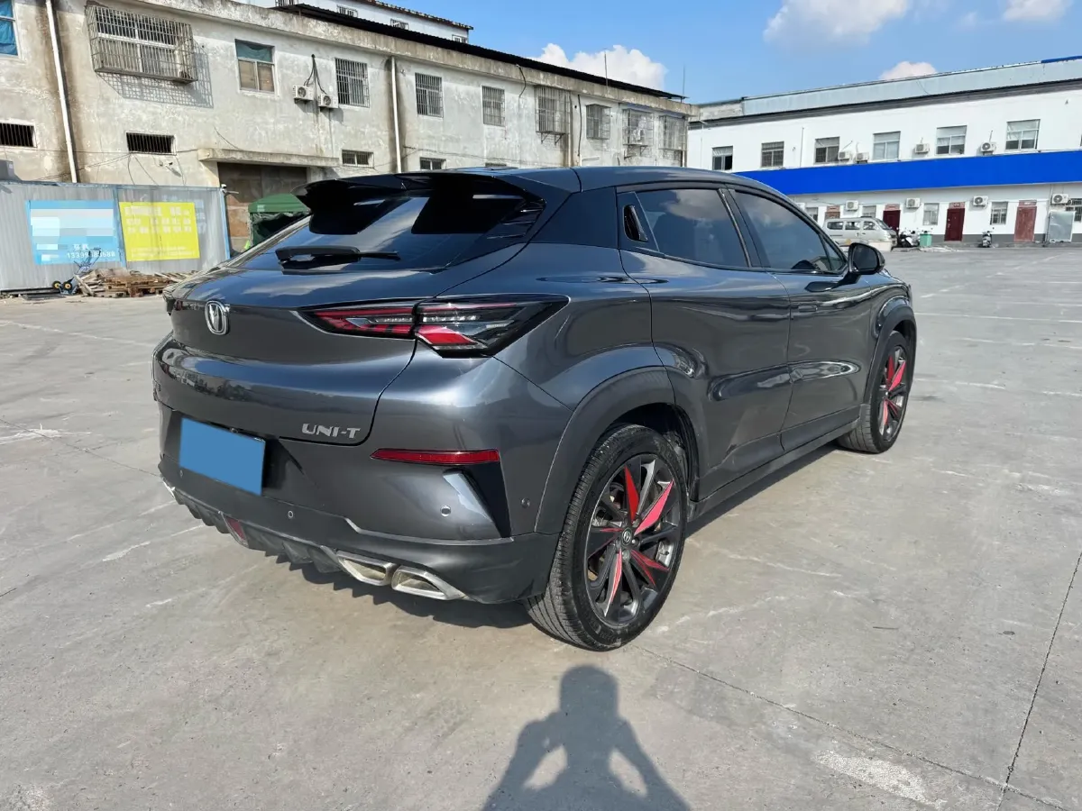 2020 ChangAn UNI-T 1.5T 180HP L4 7DCT,autocango,china used car exporter,china ev exporter,chinese used car exporter,chinese used ev exporter