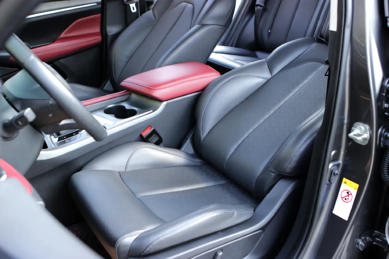 2021 ChangAn CS55 Plus 1.5T 180HP L4 7DCT,autocango,china used car exporter,china ev exporter,chinese used car exporter,chinese used ev exporter