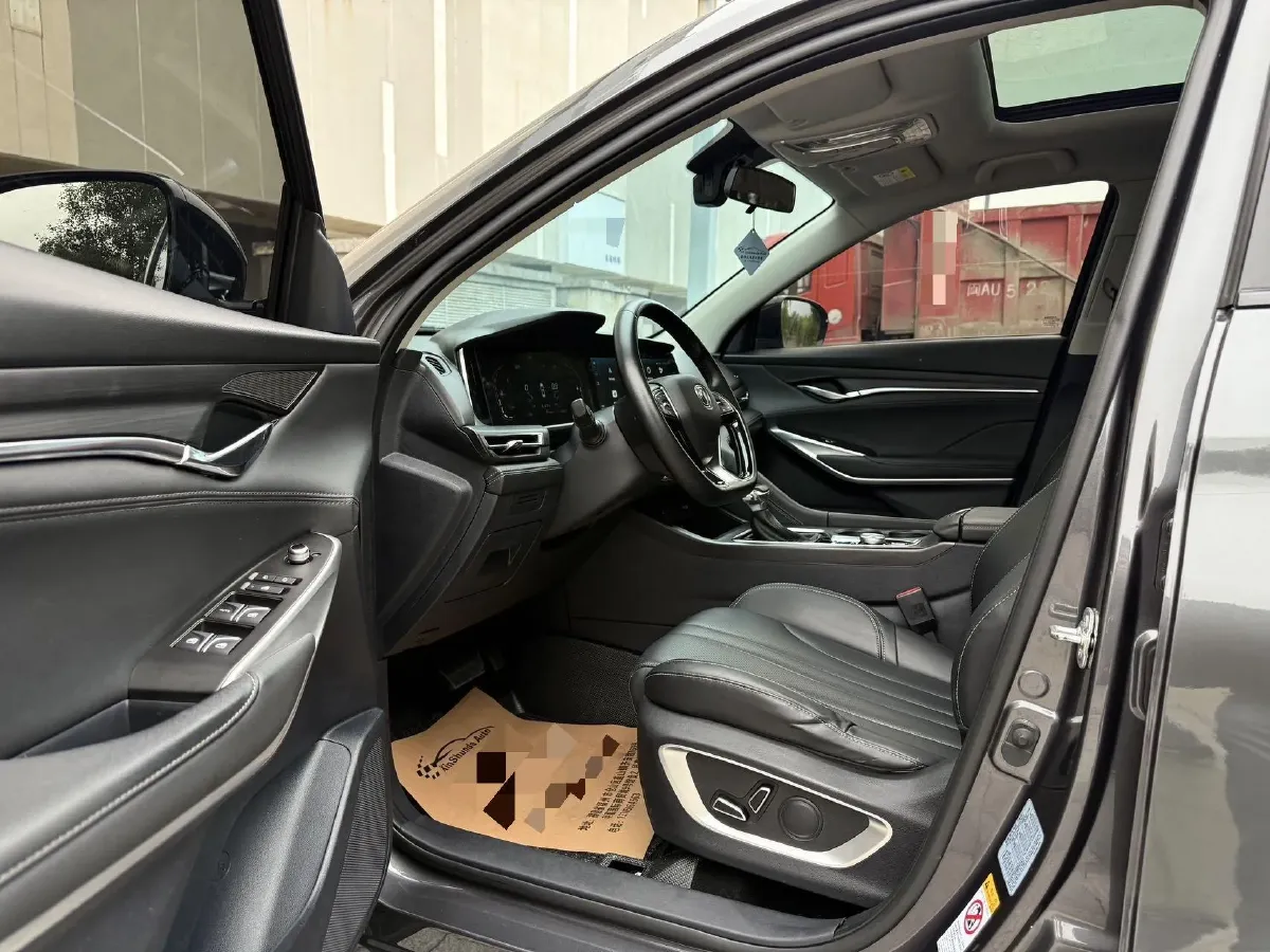 2020 ChangAn CS75 Plus 1.5T 178HP L4 6AT,autocango,china used car exporter,china ev exporter,chinese used car exporter,chinese used ev exporter