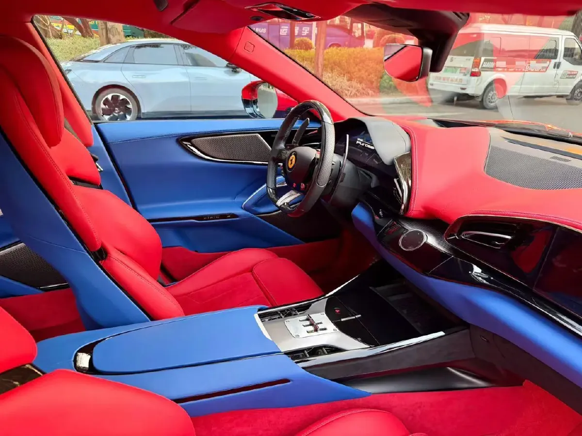 2023 Ferrari Purosangue 6.5L 725HP V12 8DCT,autocango,china used car exporter,china ev exporter,chinese used car exporter,chinese used ev exporter