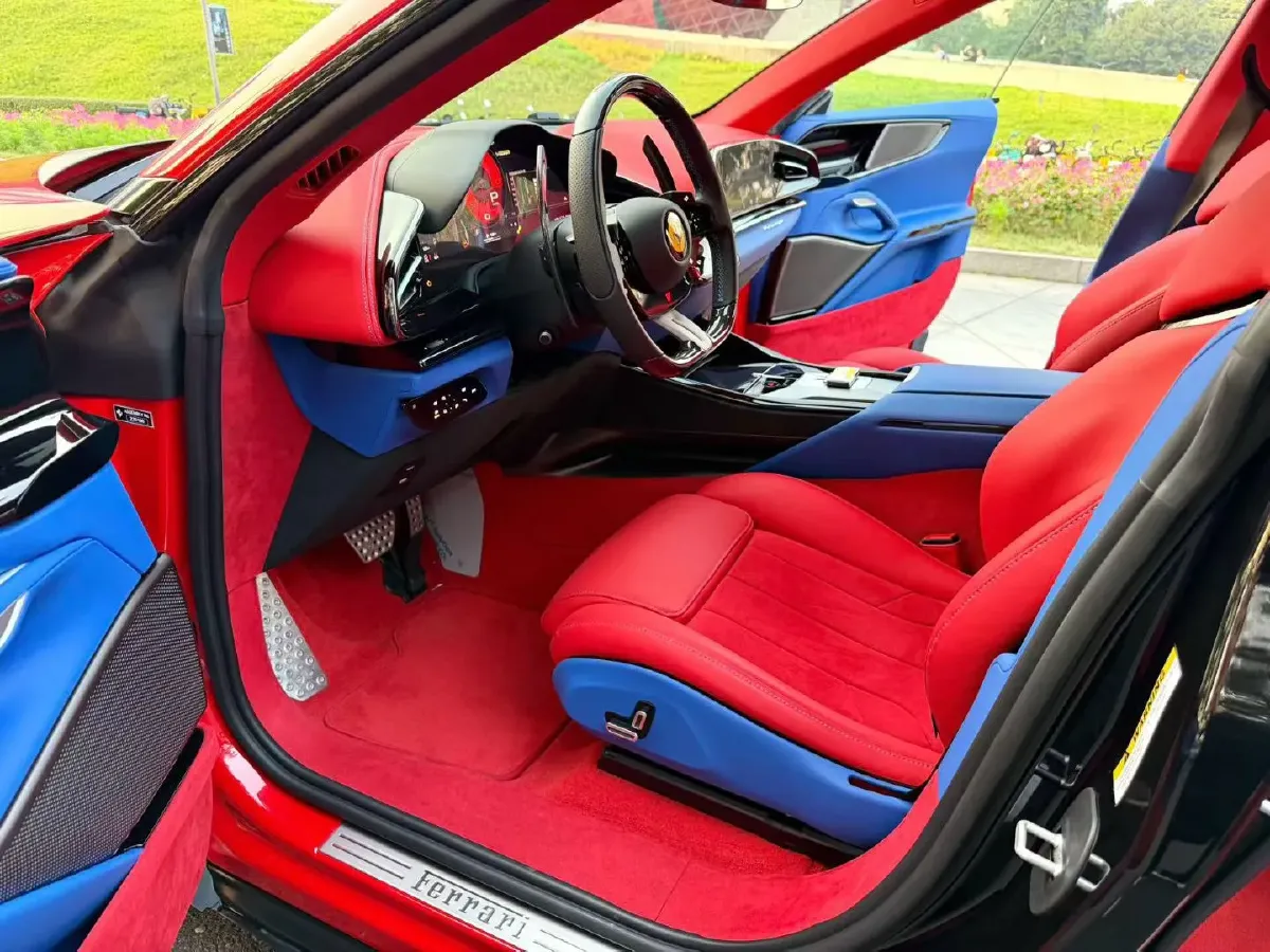 2023 Ferrari Purosangue 6.5L 725HP V12 8DCT,autocango,china used car exporter,china ev exporter,chinese used car exporter,chinese used ev exporter