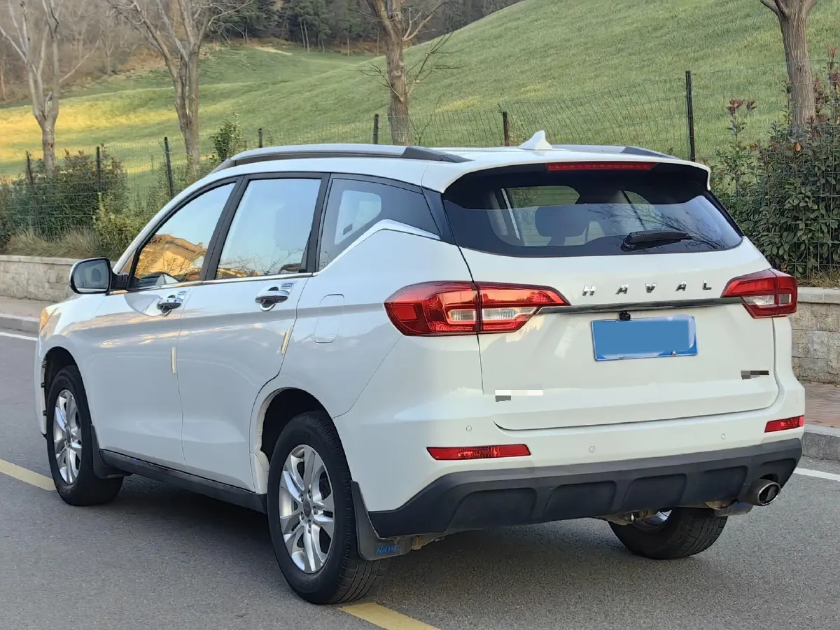 2018 Haval M6 1.5T 150HP L4 7DCT,autocango,china used car exporter,china ev exporter,chinese used car exporter,chinese used ev exporter