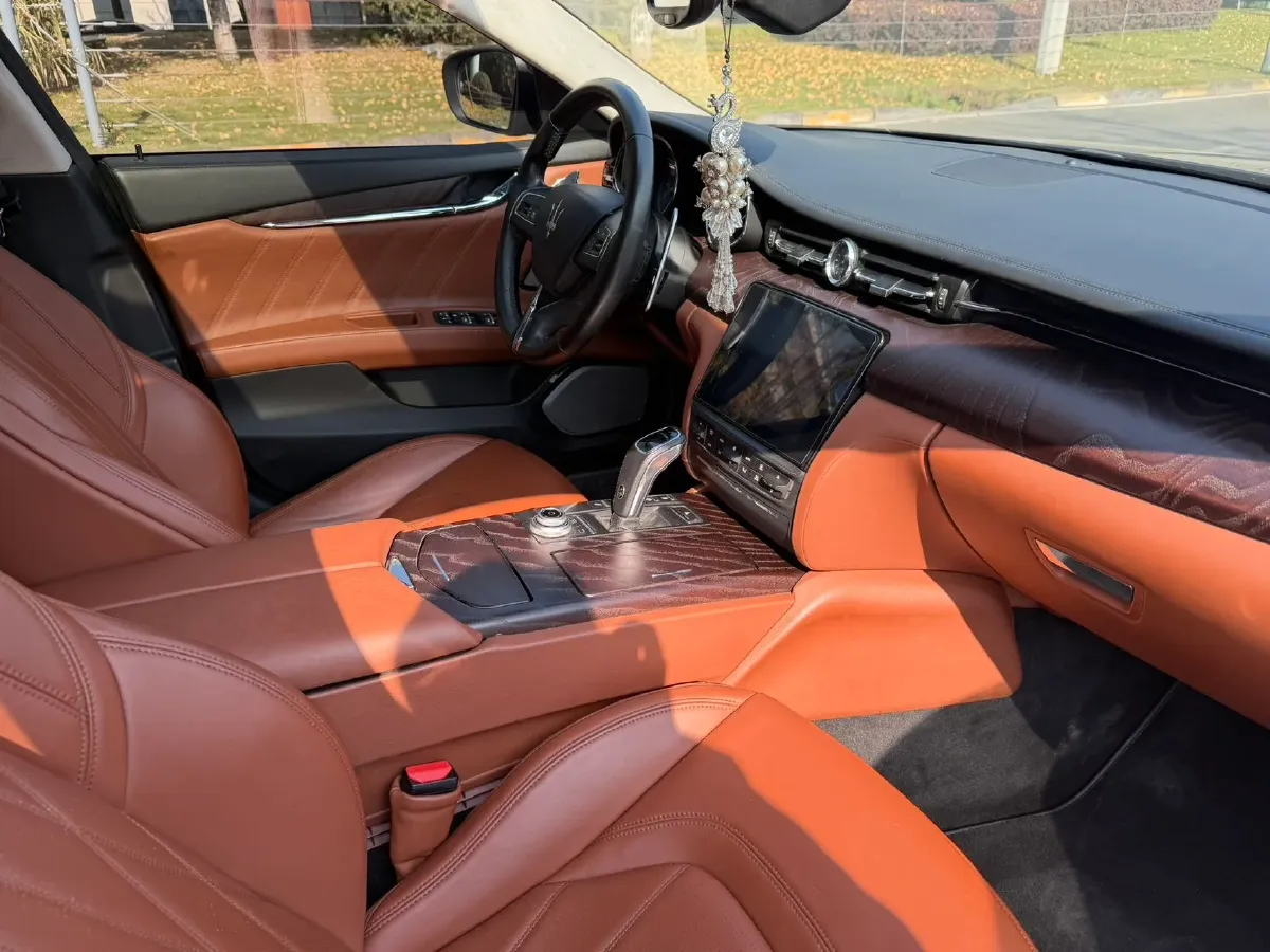 2019 Maserati Quattroporte 3.0T 350HP V6 8AT,autocango,china used car exporter,china ev exporter,chinese used car exporter,chinese used ev exporter