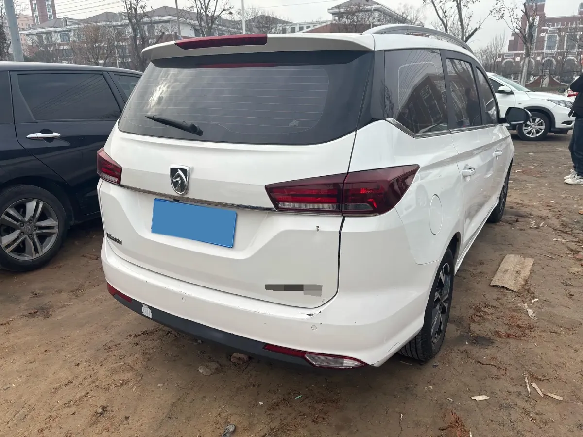 2019 BaoJun 360 1.5L 105HP L4 CVT,autocango,china used car exporter,china ev exporter,chinese used car exporter,chinese used ev exporter
