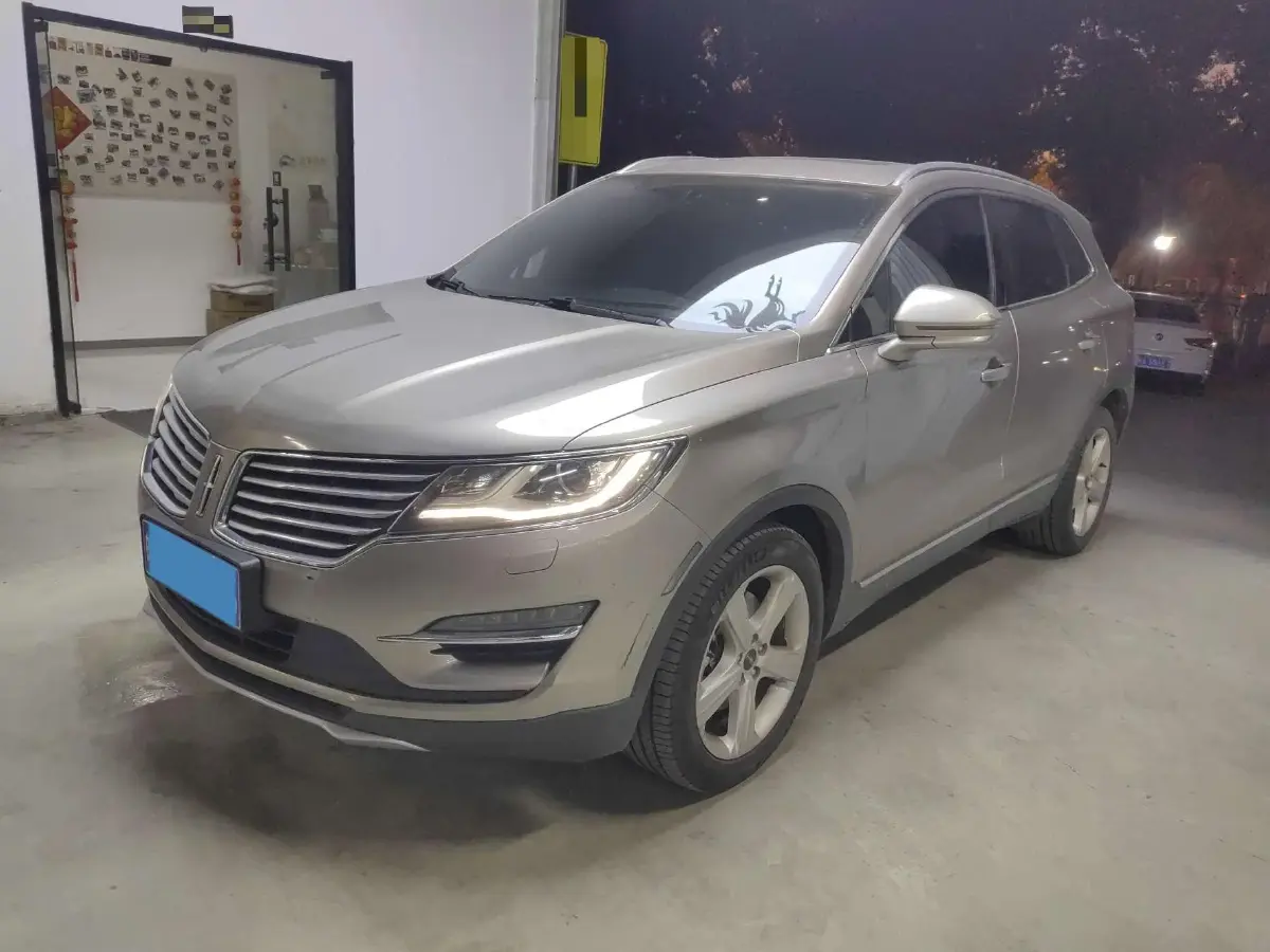 2018 Lincoln MKC 2.0T 203HP L4 6AT