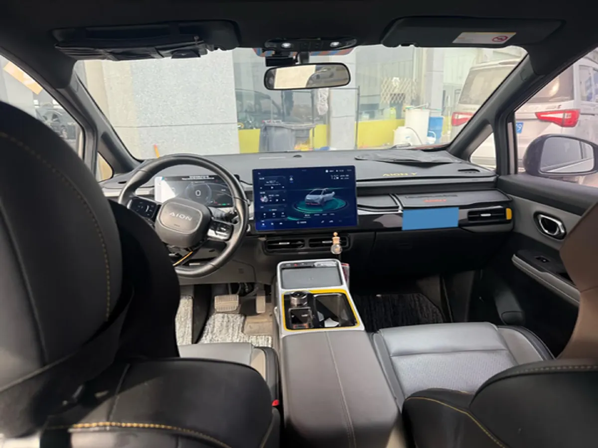 2022 Geely Okavango 1.8T 184HP L4 7DCT,autocango,china used car exporter,china ev exporter,chinese used car exporter,chinese used ev exporter