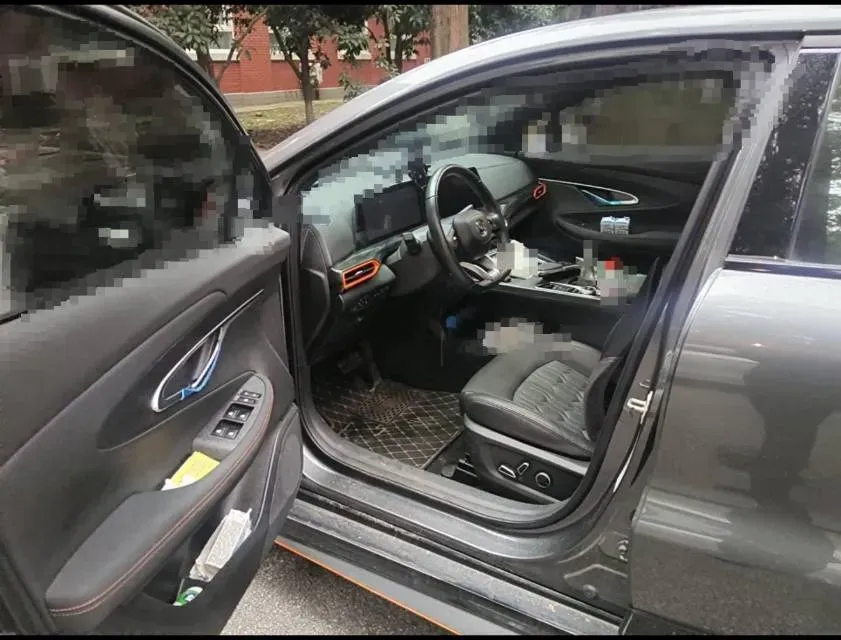 2022 ChangAn UNI-T 1.5T 188HP L4 7DCT,autocango,china used car exporter,china ev exporter,chinese used car exporter,chinese used ev exporter