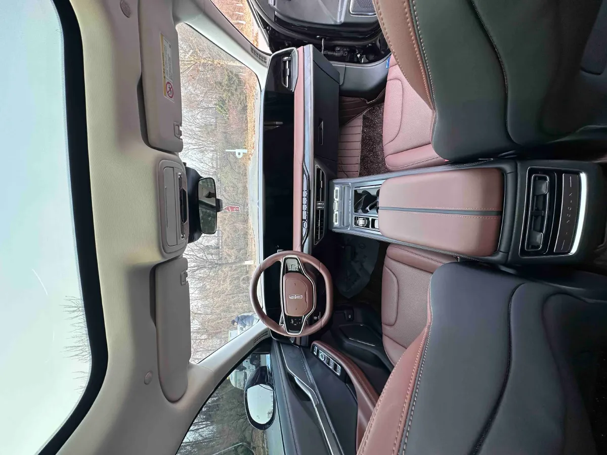 2024 Lincoln Z 2.0T 294HP L4 E-CVT Hybrid,autocango,china used car exporter,china ev exporter,chinese used car exporter,chinese used ev exporter