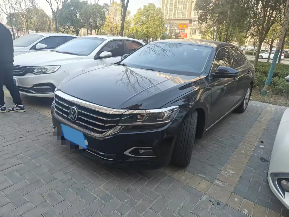 2020 Volkswagen Passat 2.0T 186HP L4 7DCT