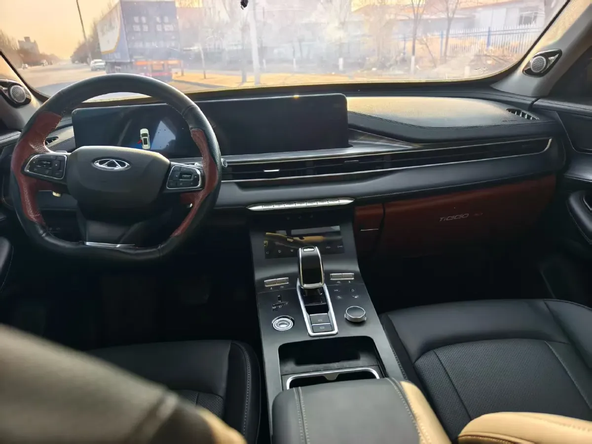 2021 Chery Tiggo 8 Plus 1.6T 197HP L4 7DCT,autocango,china used car exporter,china ev exporter,chinese used car exporter,chinese used ev exporter